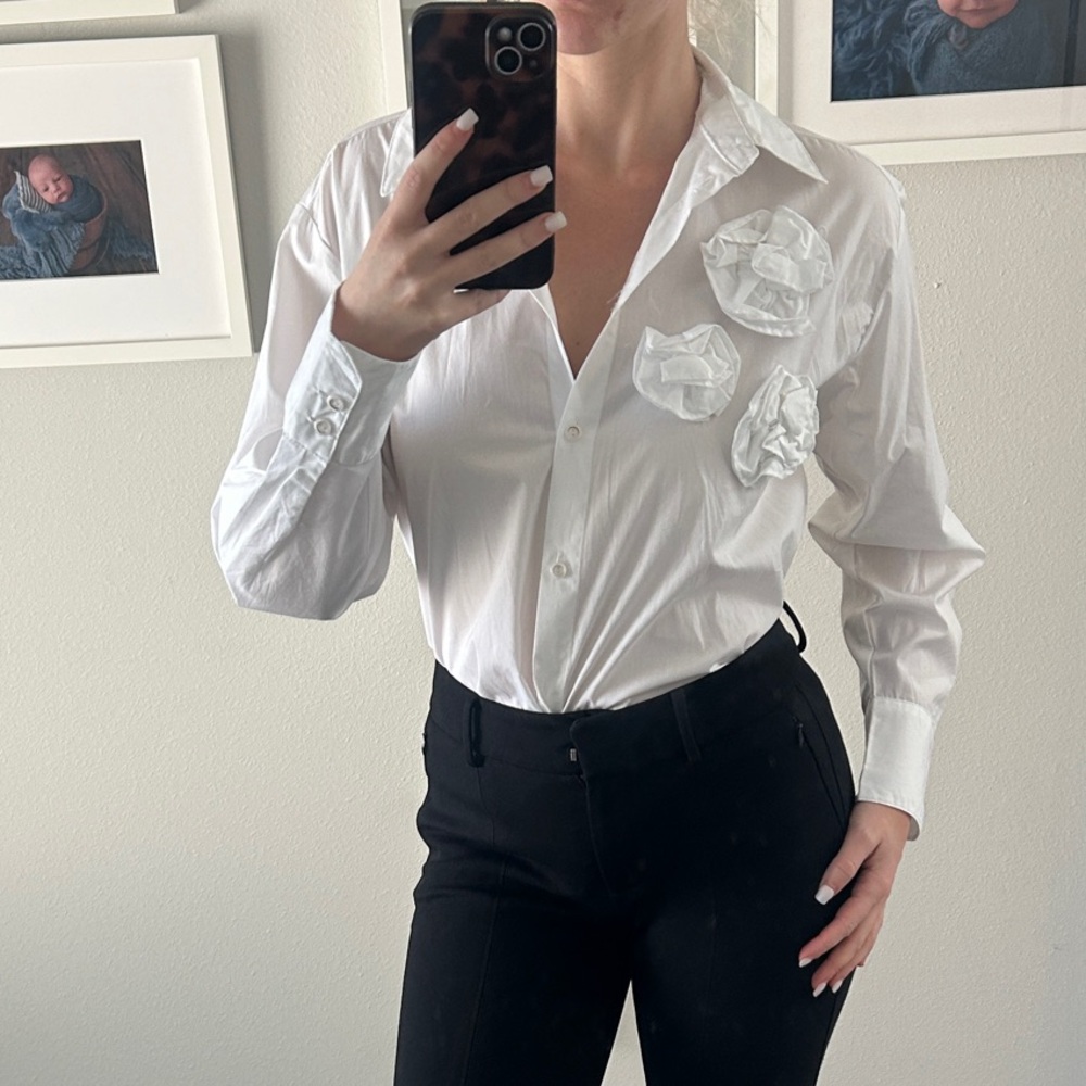 Zara White Button Down Shirt with Floral Accents